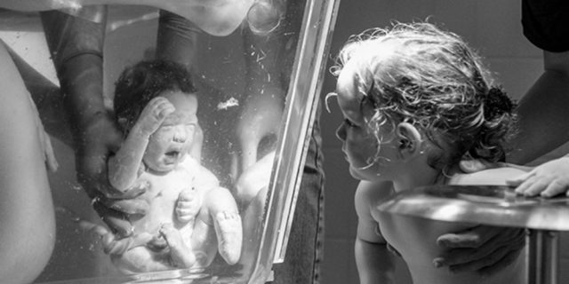 Dal travaglio alla nascita: il parto visto dai fotografi del mondo Dal travaglio alla nascita: il parto visto dai fotografi del mondo