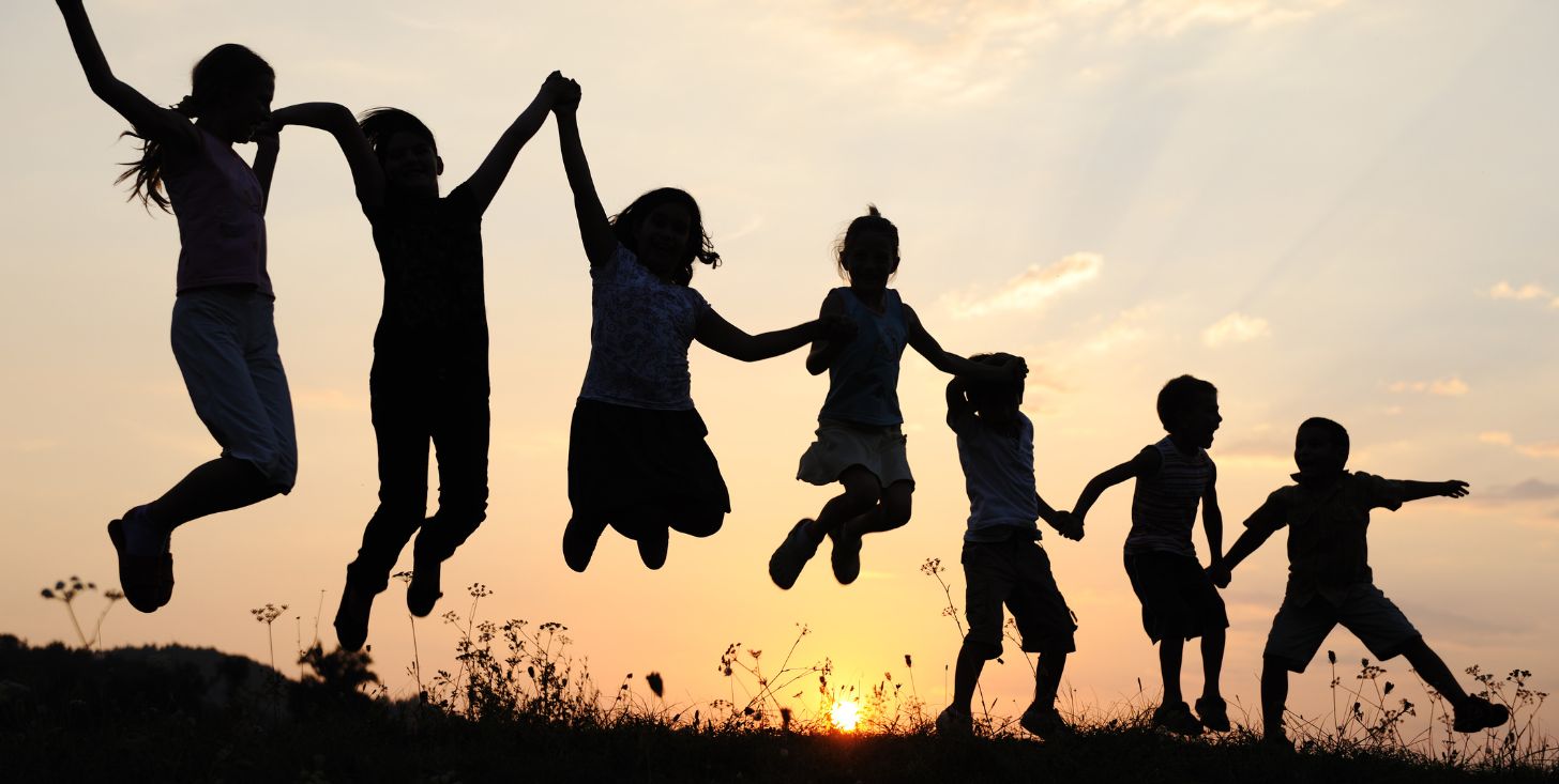 Come far vivere ai nostri figli la magia delle estati anni ’90